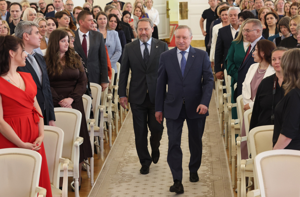 Фото с А.Бегловым и А.Бельским.jpg